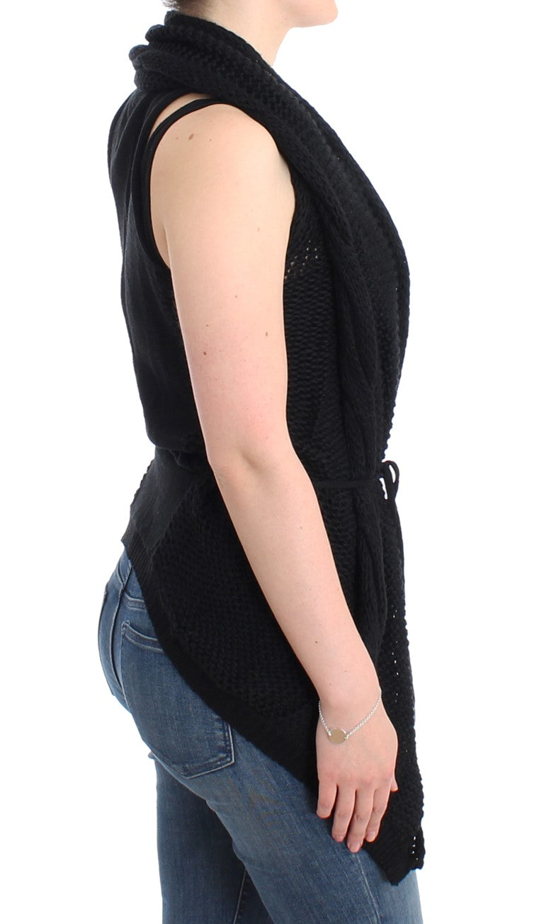 Black sleeveless knitted cardigan